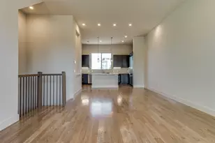 101 Decker Ct, Irving, TX 75062 - Photo 12