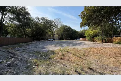 307 S Rike Street, Farmersville, TX 75442 - Photo 2