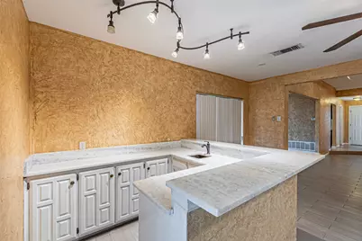 8801 Sylvan Court, Fort Worth, TX 76120 - Photo 18