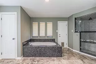 8801 Sylvan Ct, Fort Worth, TX 76120 - Photo 8