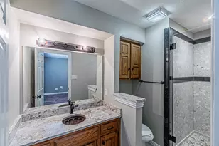 8801 Sylvan Ct, Fort Worth, TX 76120 - Photo 36