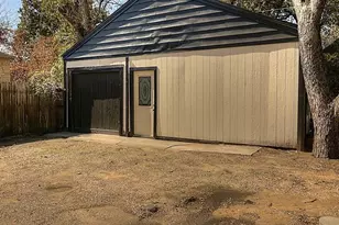 1705 N Riverside Dr, Fort Worth, TX 76111 - Photo 34