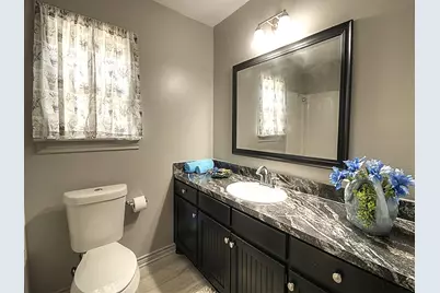 1705 N Riverside Drive #B, Fort Worth, TX 76111 - Photo 20