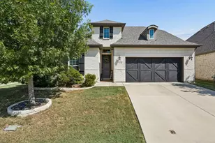 9801 Trail Map Dr, Fort Worth, TX 76036 - Photo 2