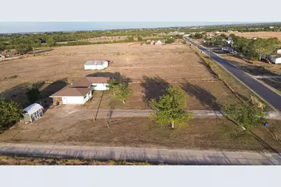 203 Farrar Road, Waxahachie, TX 75165 - Photo 10