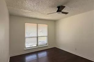 536 Valley Park Dr, Garland, TX 75043 - Photo 14