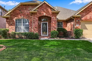 304 Patricia Ln, Highland Village, TX 75077 - Photo 2