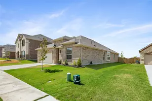 2908 Edgerton Rd, Fort Worth, TX 76179 - Photo 2