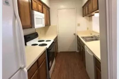 211 Alston Court, Mansfield, TX 76063 - Photo 12