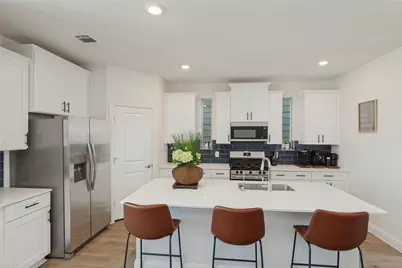 8825 Shoppers Lane, Plano, TX 75024 - Photo 10