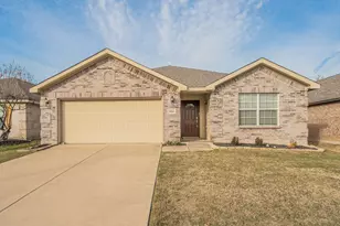 10541 Rising Knoll Ln, Fort Worth, TX 76131 - Photo 1