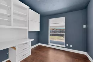 1901 Paxton Dr, Carrollton, TX 75007 - Photo 6