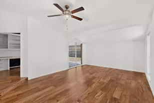 1901 Paxton Dr, Carrollton, TX 75007 - Photo 4
