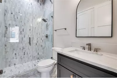 250 E Dallas Street #124, Grapevine, TX 76051 - Photo 14