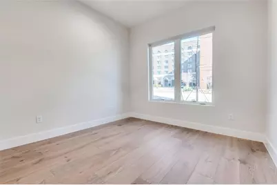 250 E Dallas Street #124, Grapevine, TX 76051 - Photo 12