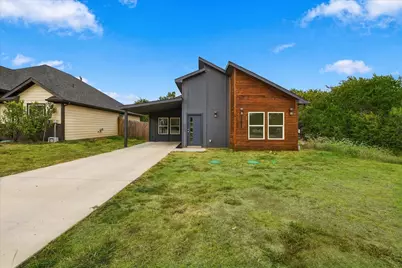 3023 Brazos River Drive, Granbury, TX 76048 - Photo 2