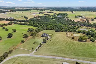 141 Blue Sky Dr, Decatur, TX 76234 - Photo 2