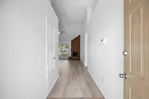 1219 Brooklawn Dr, Arlington, TX 76018 - Photo 2