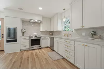 2013 Huntington Lane, Fort Worth, TX 76110 - Photo 12