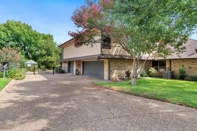 7605 Willowood Court, Fort Worth, TX 76112 - Photo 4