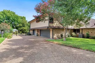 7605 Willowood Ct, Fort Worth, TX 76112 - Photo 4