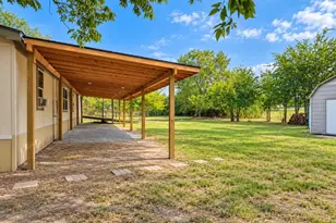 105 E Laura Ave, Quinlan, TX 75474 - Photo 4