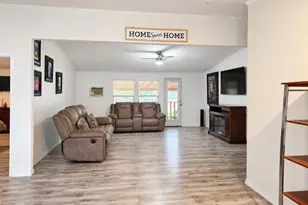 105 E Laura Ave, Quinlan, TX 75474 - Photo 18