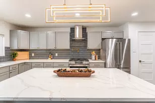 8501 Van Pelt Dr, Dallas, TX 75228 - Photo 18