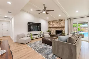 8501 Van Pelt Dr, Dallas, TX 75228 - Photo 6