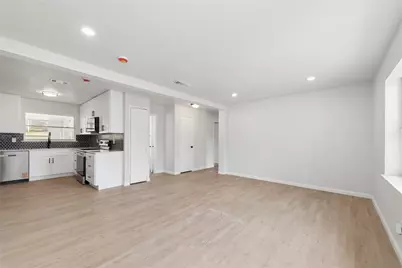 4040 Wind River Drive, Dallas, TX 75216 - Photo 6