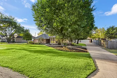 206 Cripple Creek Road, Glenn Heights, TX 75154 - Photo 32