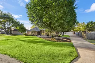 206 Cripple Creek Rd, Glenn Heights, TX 75154 - Photo 32