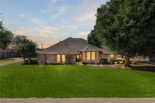 206 Cripple Creek Rd, Glenn Heights, TX 75154 - Photo 1