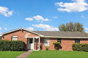 2324 Fulton Dr, Mesquite, TX 75150 - Photo 2