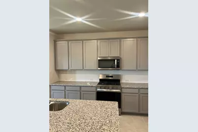820 Jacquelyn Dr, Little Elm, TX 75068 - Photo 10