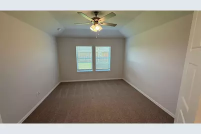 820 Jacquelyn Dr, Little Elm, TX 75068 - Photo 12