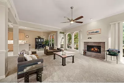 7626 Lakecrest Circle, Irving, TX 75063 - Photo 8