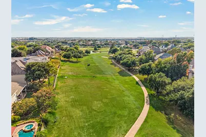7626 Lakecrest Circle, Irving, TX 75063 - Photo 36