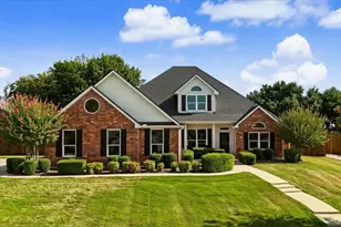 3909 Stoneshire Ct, Fort Worth, TX 76179 - Photo 10