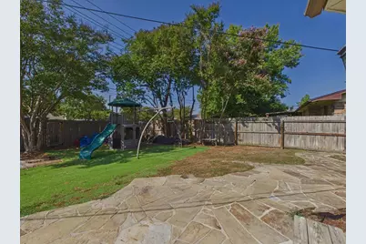 1112 Fox River Lane, Fort Worth, TX 76120 - Photo 32