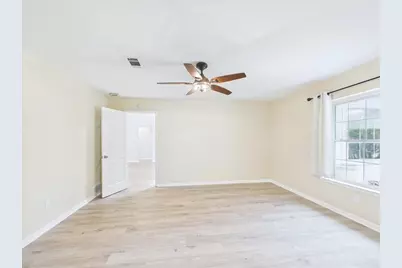 1112 Fox River Lane, Fort Worth, TX 76120 - Photo 18