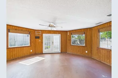 1112 Fox River Lane, Fort Worth, TX 76120 - Photo 30
