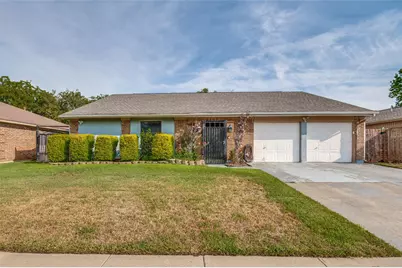 2307 Busch Drive, Arlington, TX 76014 - Photo 2