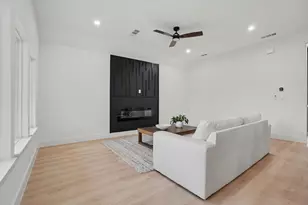 2443 Naoma St, Dallas, TX 75241 - Photo 2