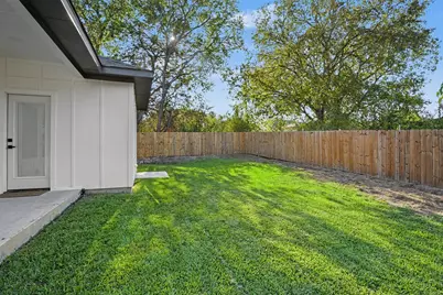 2443 Naoma Street, Dallas, TX 75241 - Photo 28