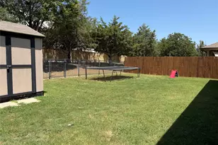 224 Spring Hollow Dr, Saginaw, TX 76131 - Photo 24