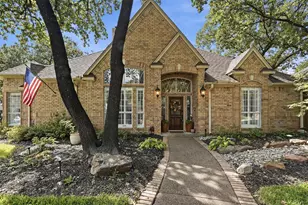 924 Ridge Ct, Keller, TX 76248 - Photo 2