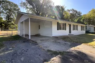 1130 Clay St, Canton, TX 75103 - Photo 2