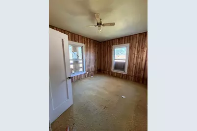 619 W Owing Street, Denison, TX 75020 - Photo 8