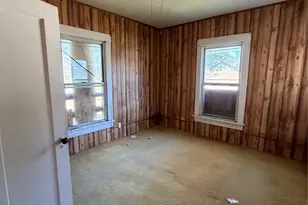 619 W Owing St, Denison, TX 75020 - Photo 8